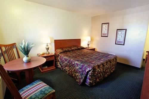 National 9 Mount Nebo Motel Nephi Exterior photo